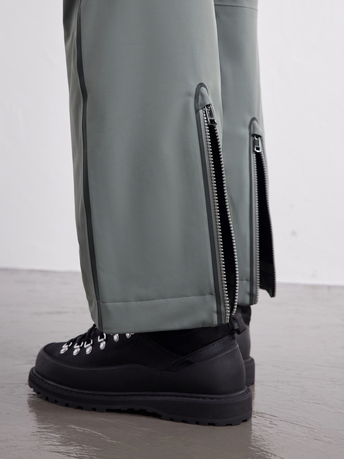 Tim-T Straight-Leg Belted Padded Shell Ski Pants