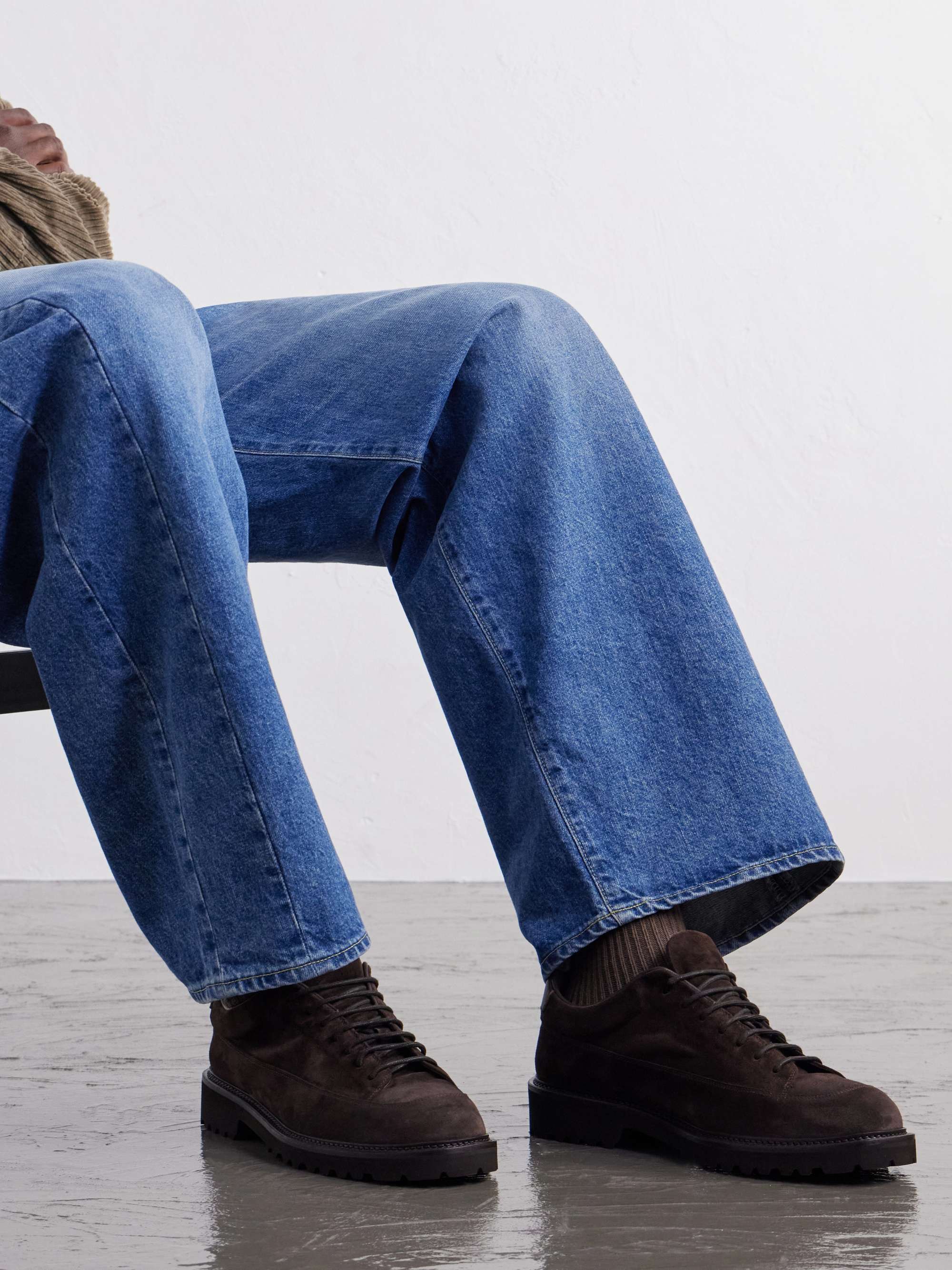 COMMON PROJECTS 