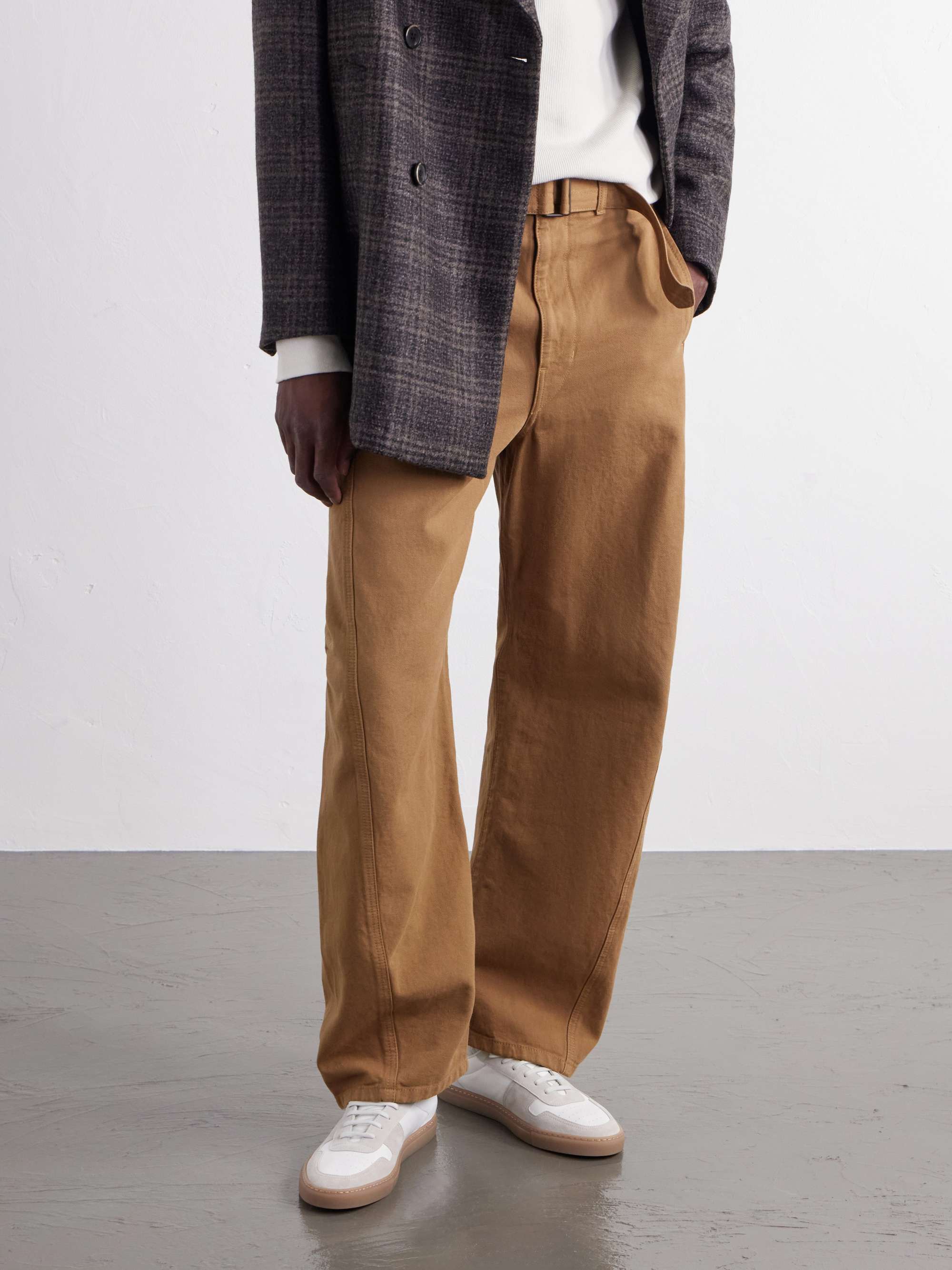 COMMON PROJECTS 