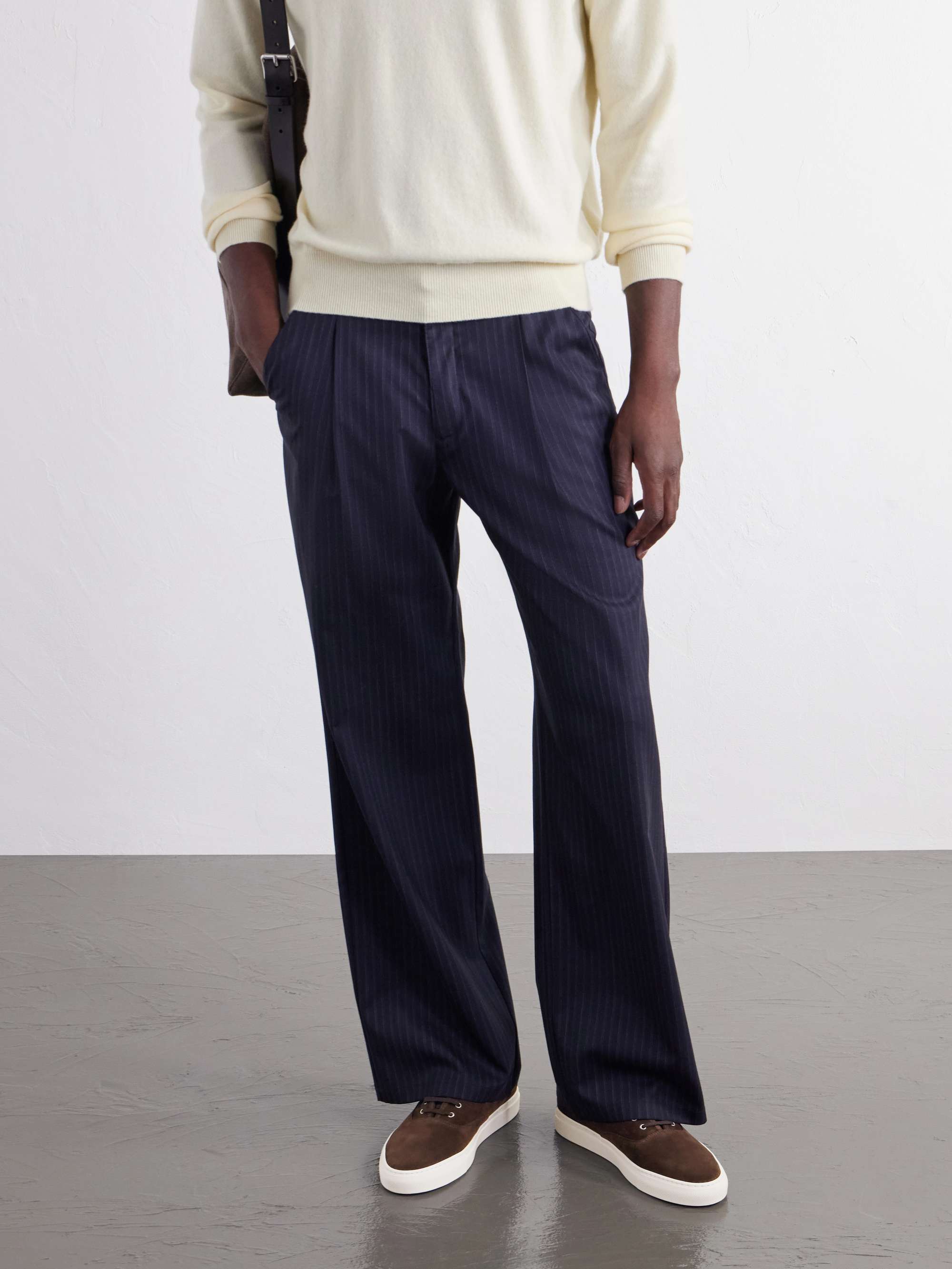COMMON PROJECTS 