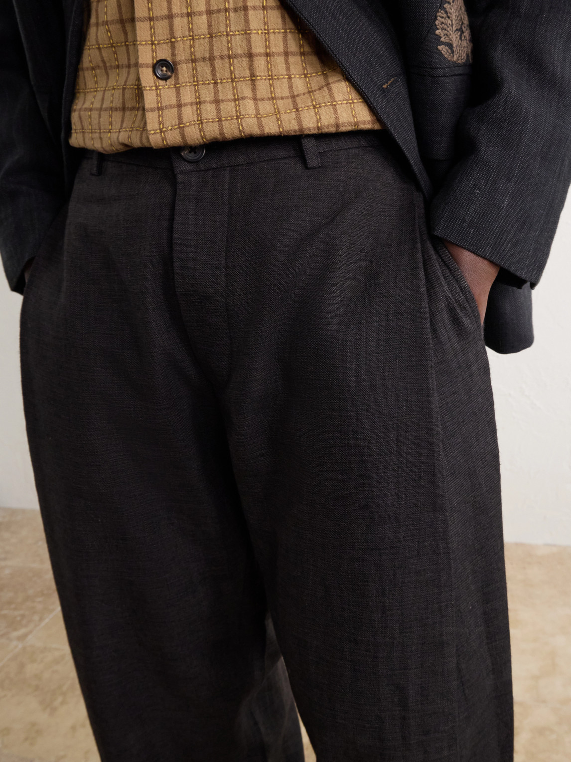 Straight-Leg Embroidered Pleated Handwoven Linen And Wool-Blend Suit Trousers