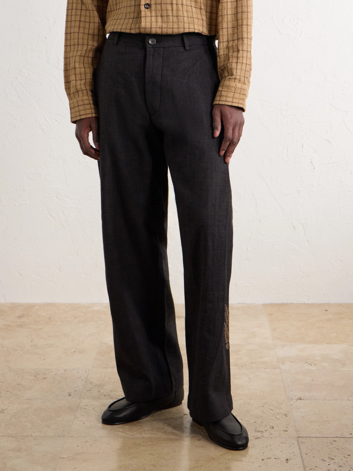 Straight-Leg Embroidered Pleated Handwoven Linen And Wool-Blend Suit Trousers