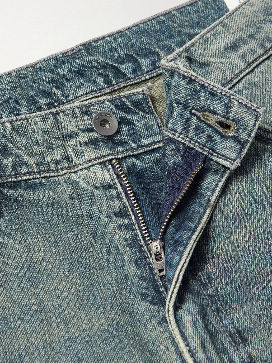 Wide-Leg Jeans