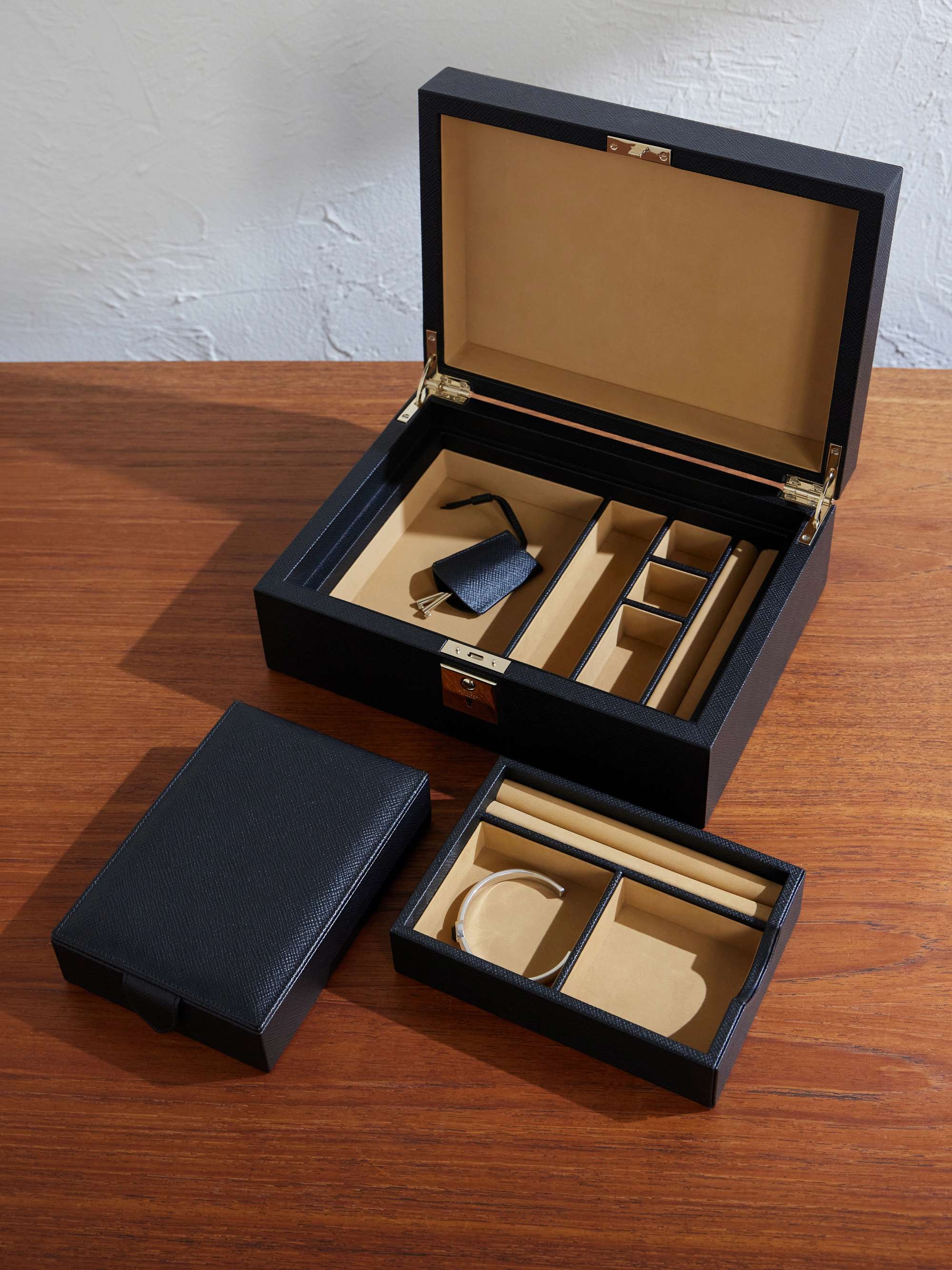 SMYTHSON 