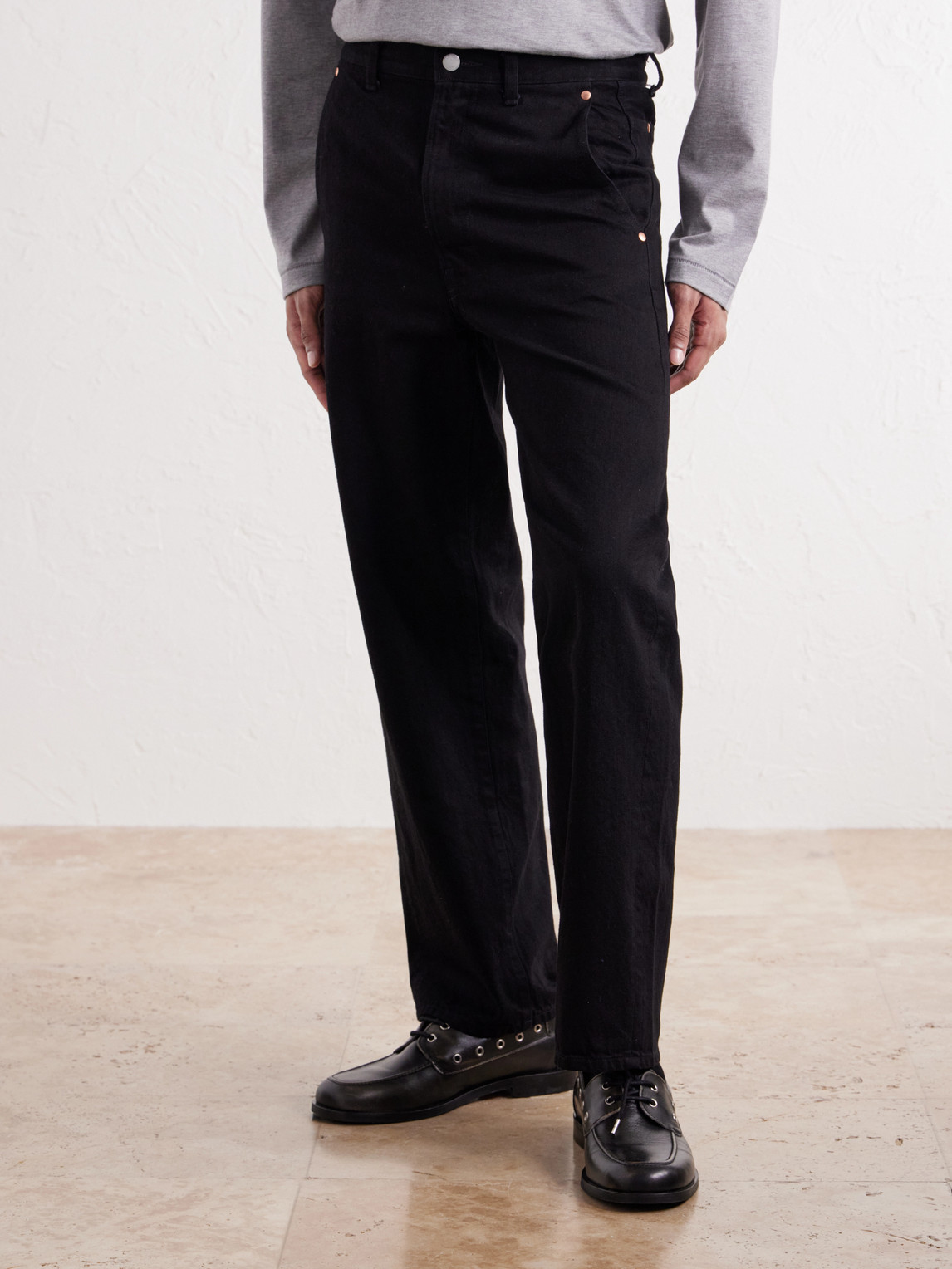 Wide-Leg Jeans