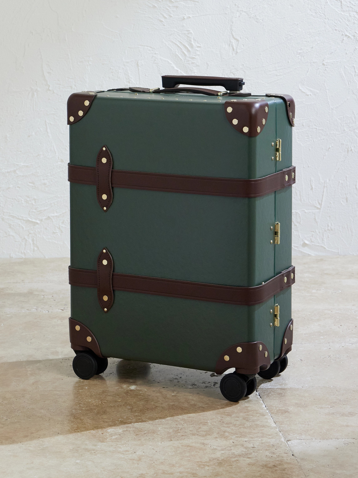 Globe-trotter Centenary Leather Carry-on Suitcase In Green