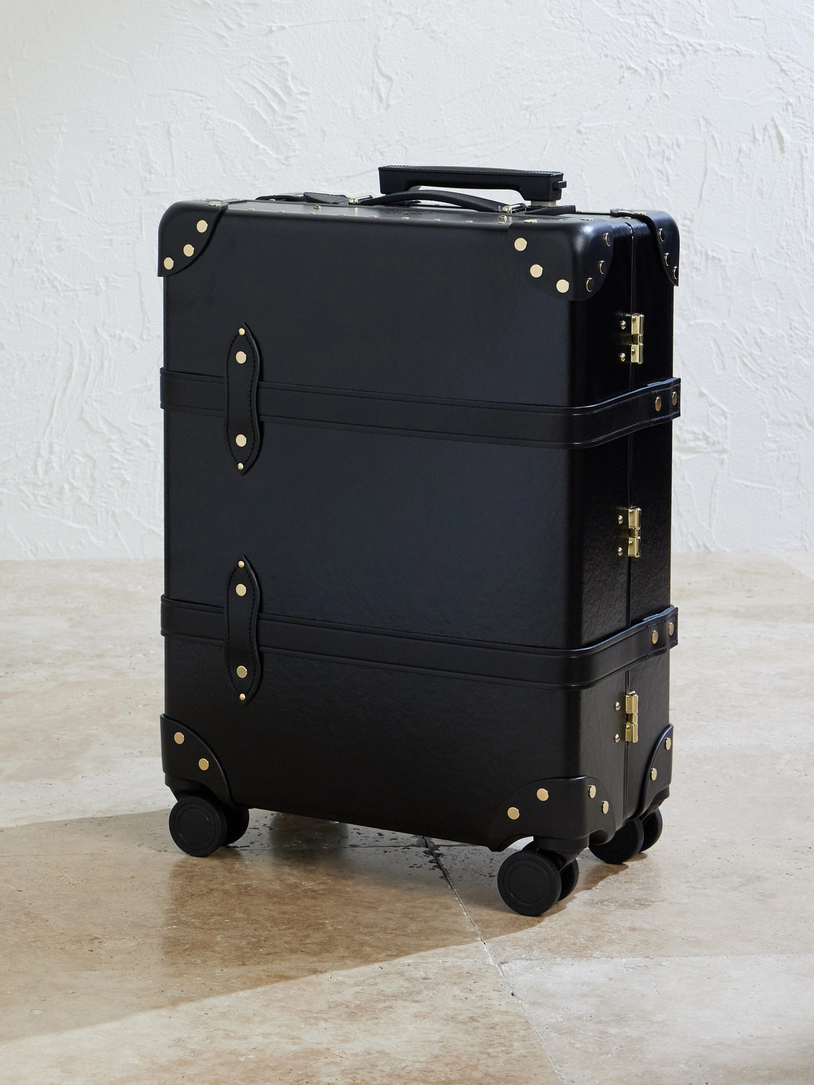 Globe-trotter Centenary Leather Carry-on Suitcase In Black