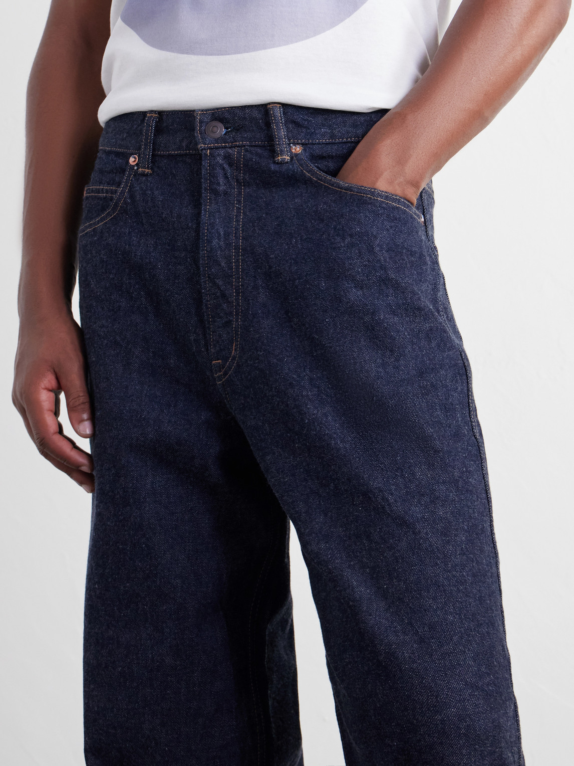 Wide-Leg Jeans