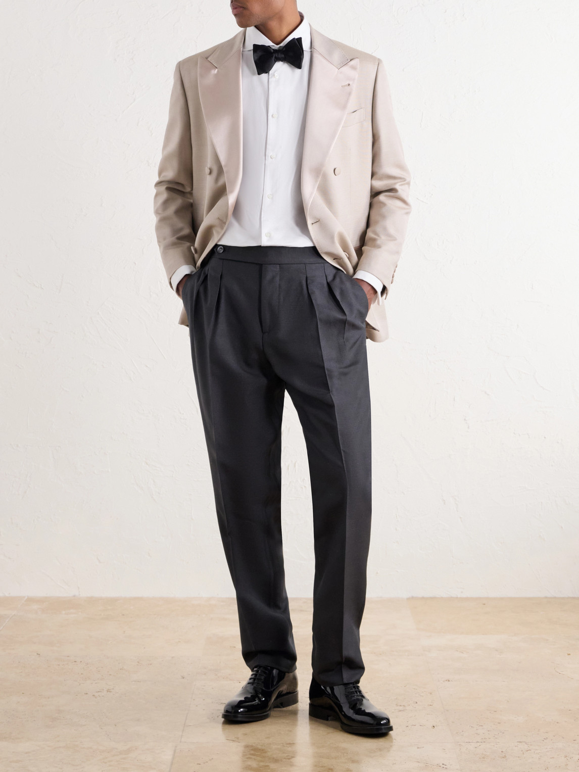 Cutaway-Collar Cotton-Poplin Shirt