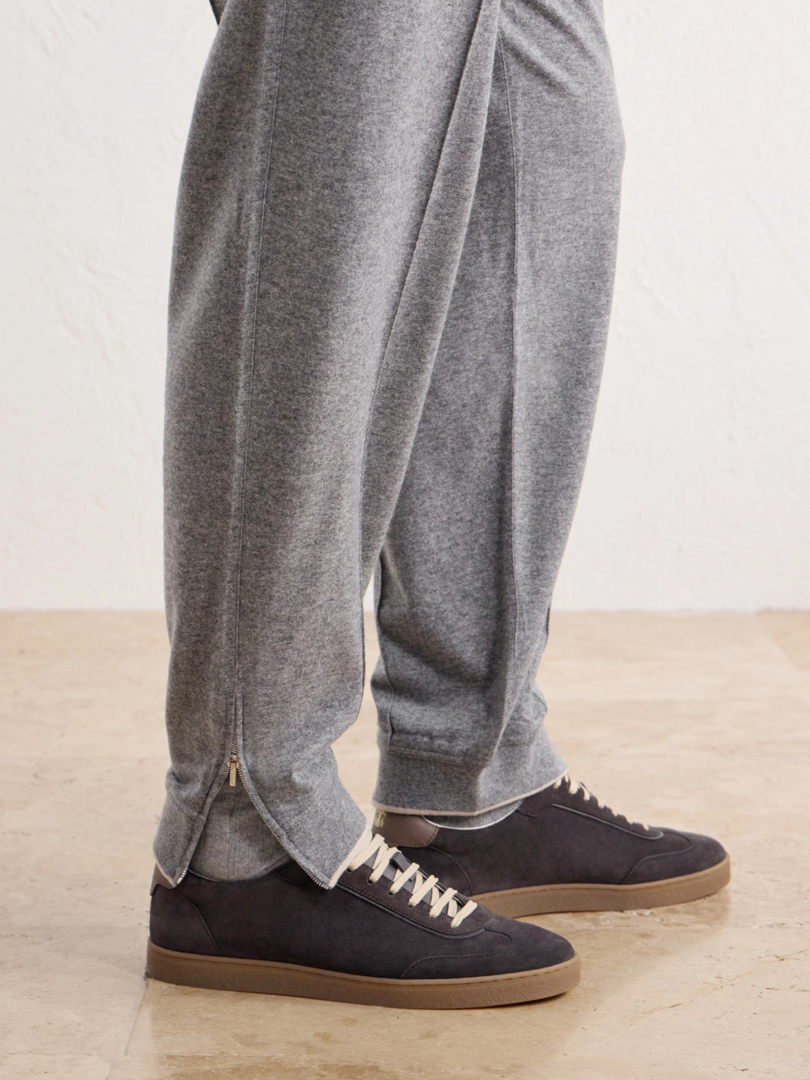 Tapered Pleated Cashmere Sweatpants