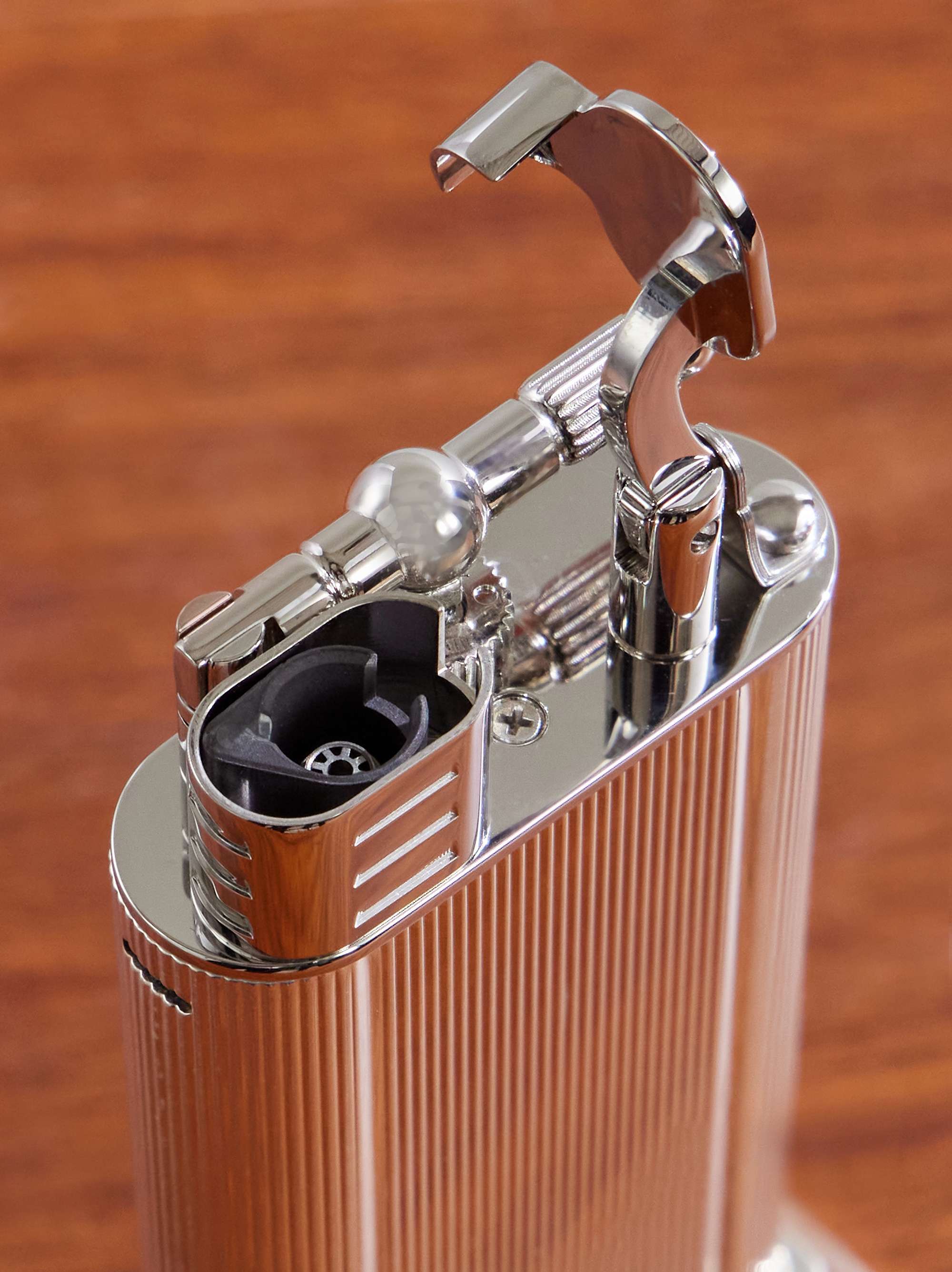 DUNHILL 