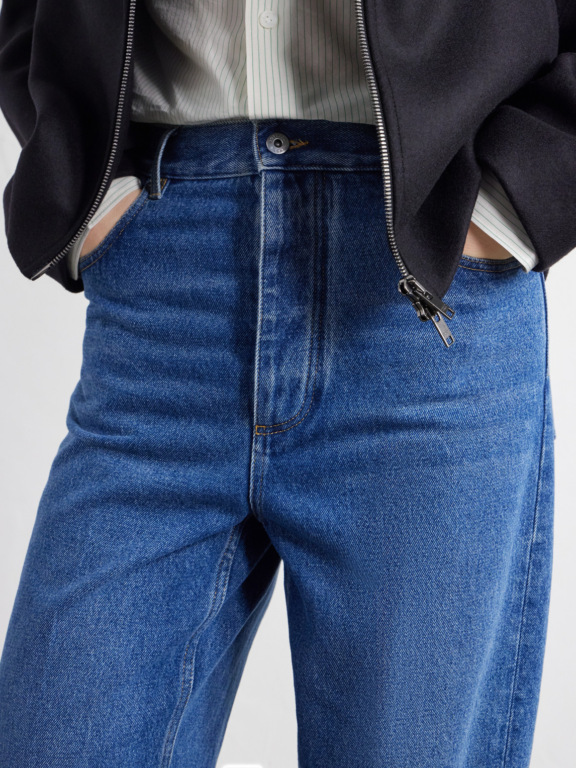 Wide-Leg Jeans