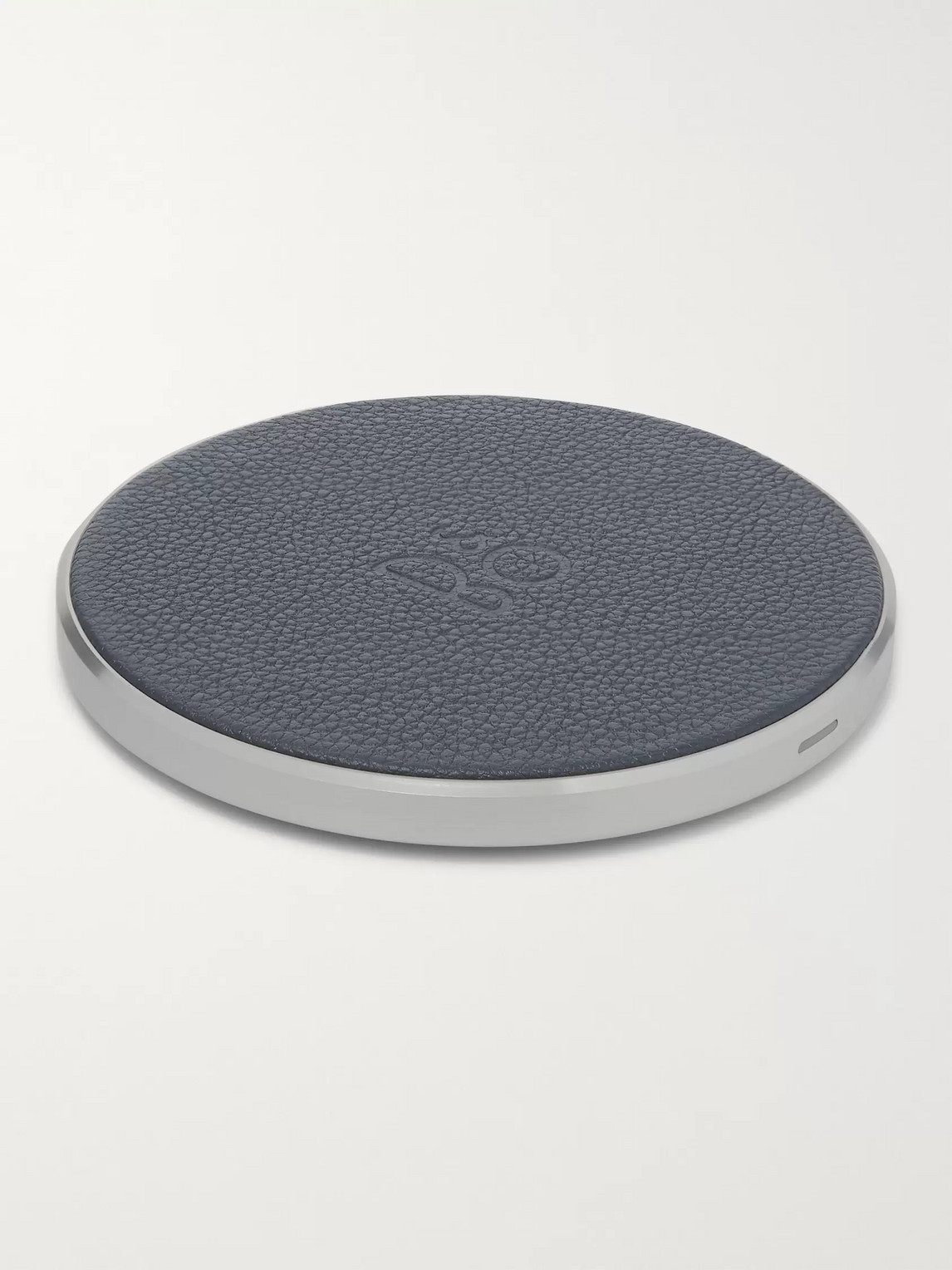 Bang & Olufsen – QI Charging Pad