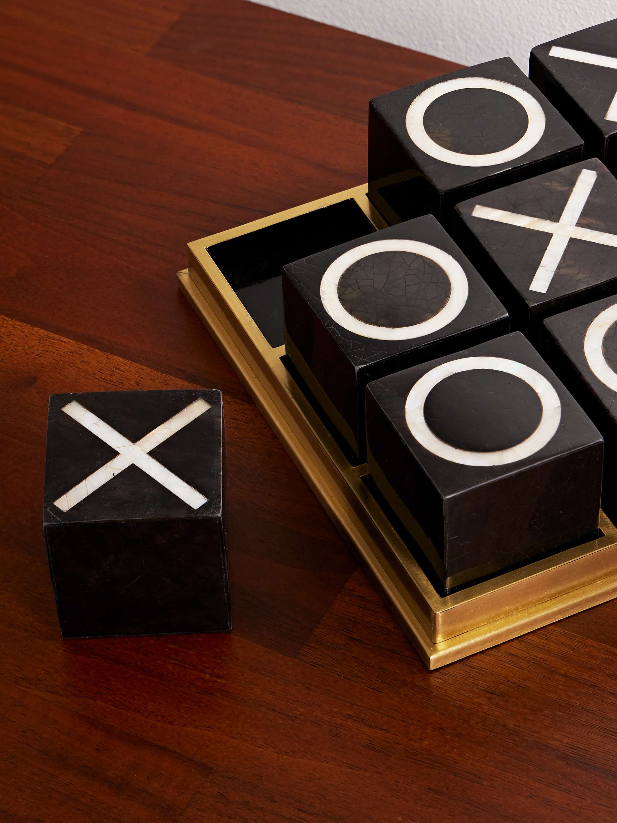 L'OBJET Deco Shell and Brass Tic-Tac-Toe Set