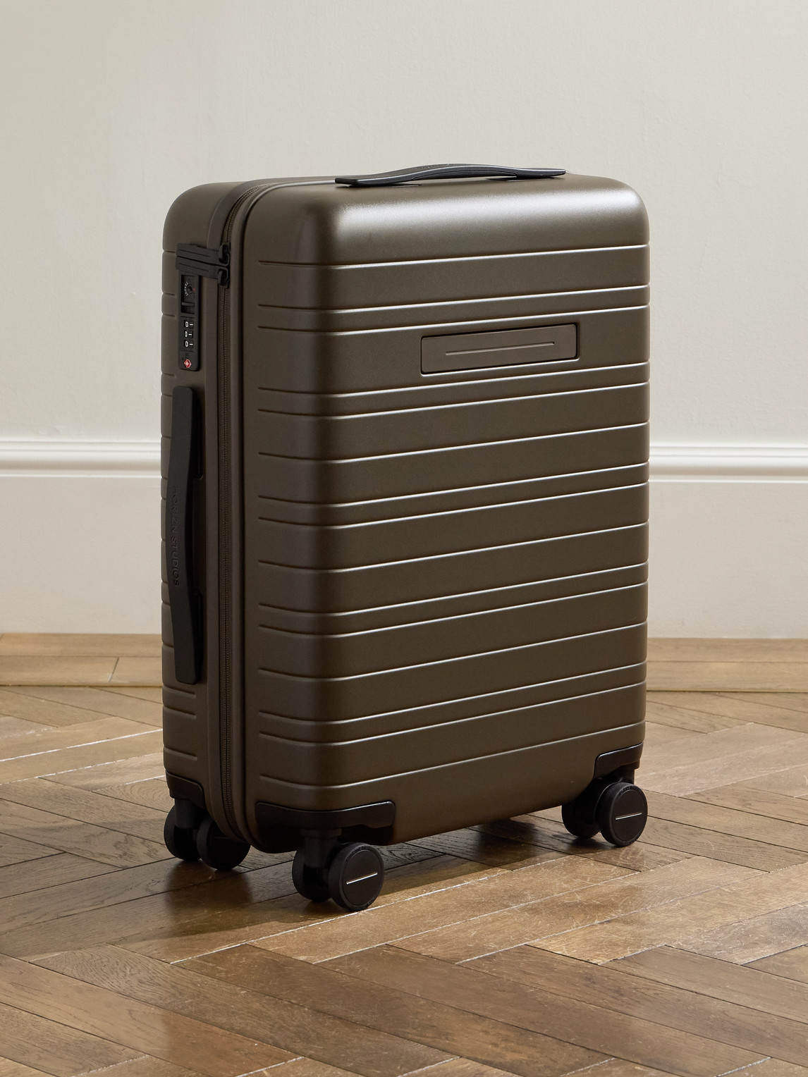 Horizn Studios H5 Carry-on Hardshell Suitcase In Green