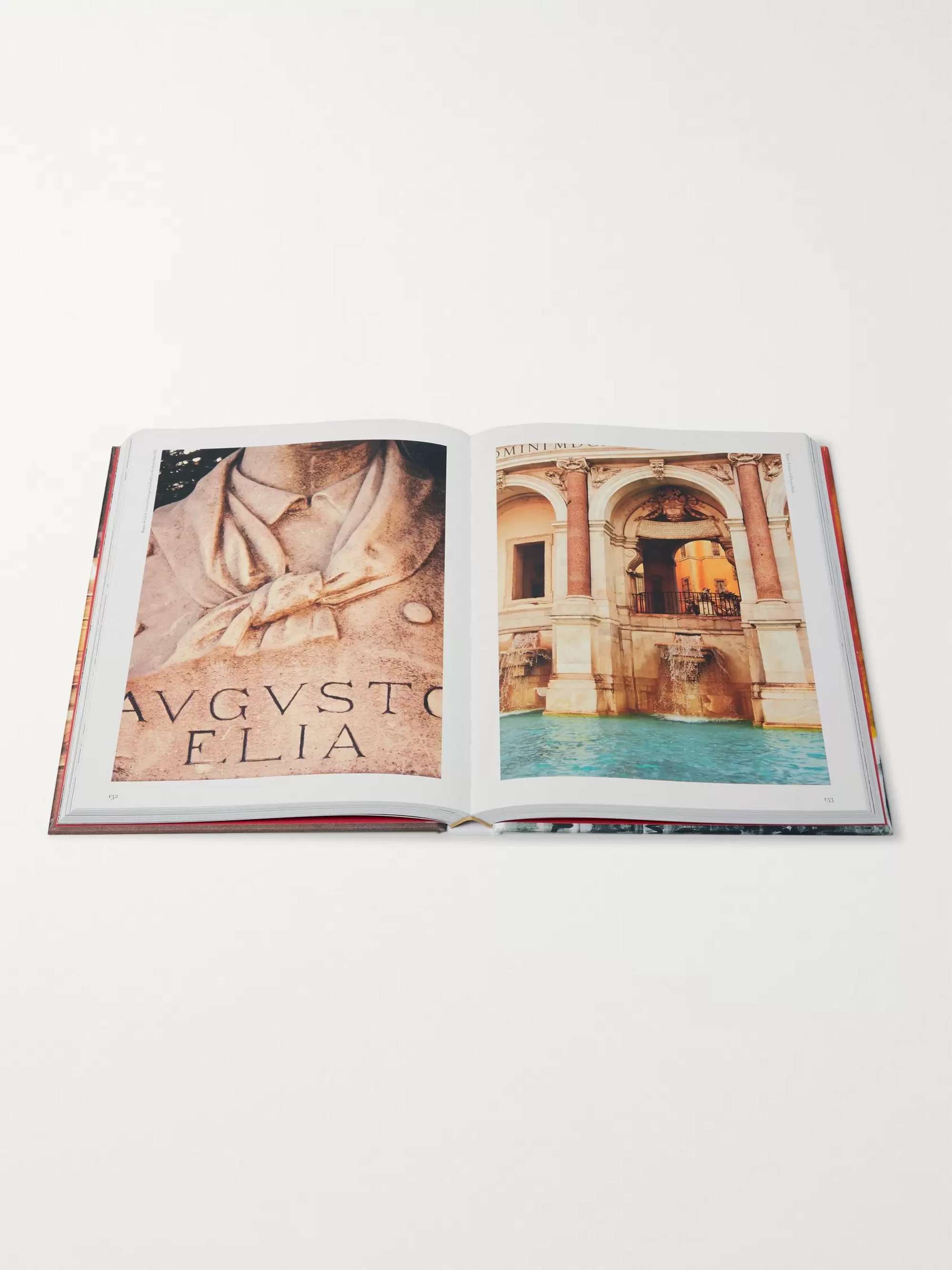 ASSOULINE Italian Chic Hardcover Book