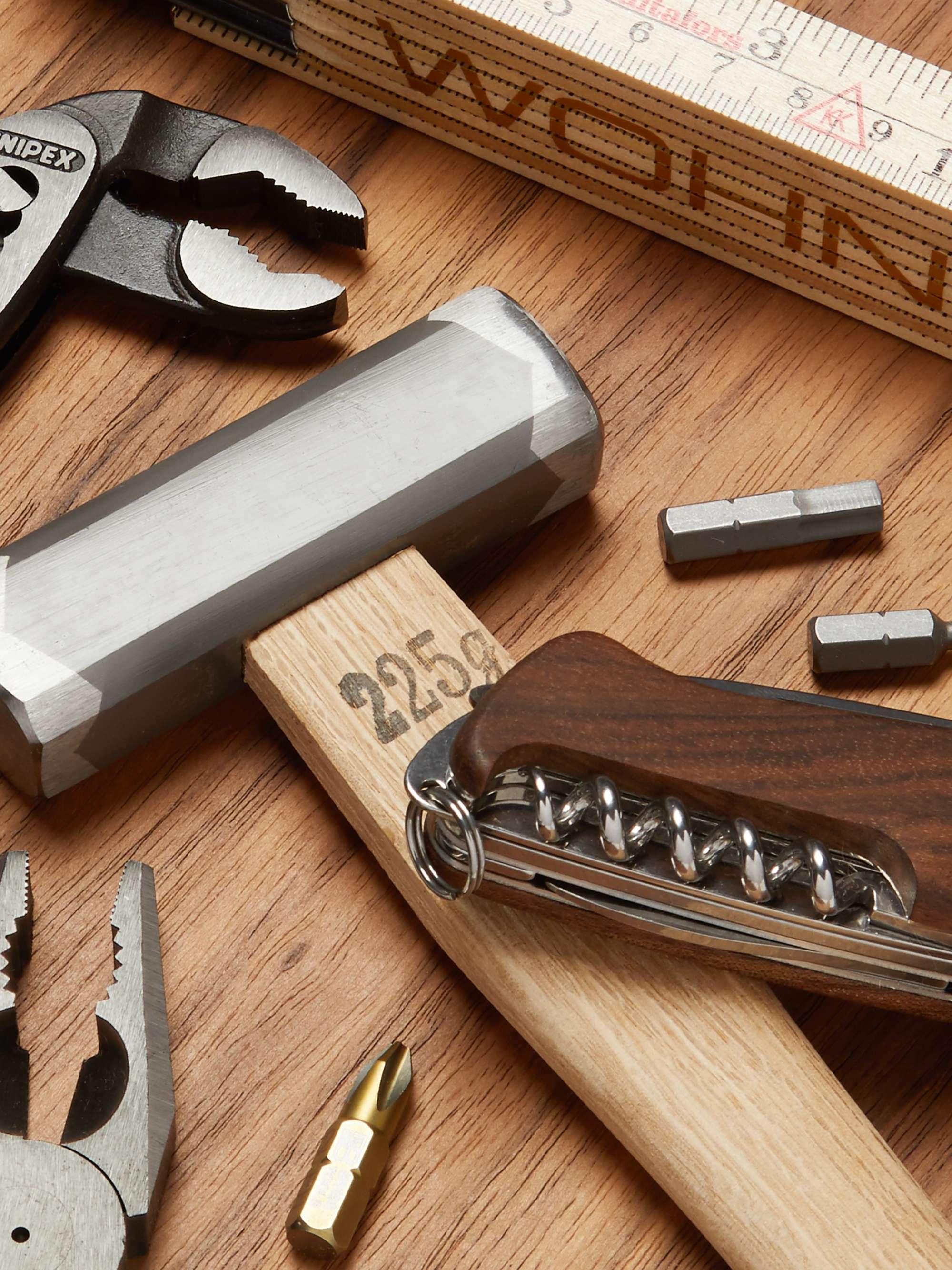 WOHNGEIST 7-Piece Tool Kit In Wood Case