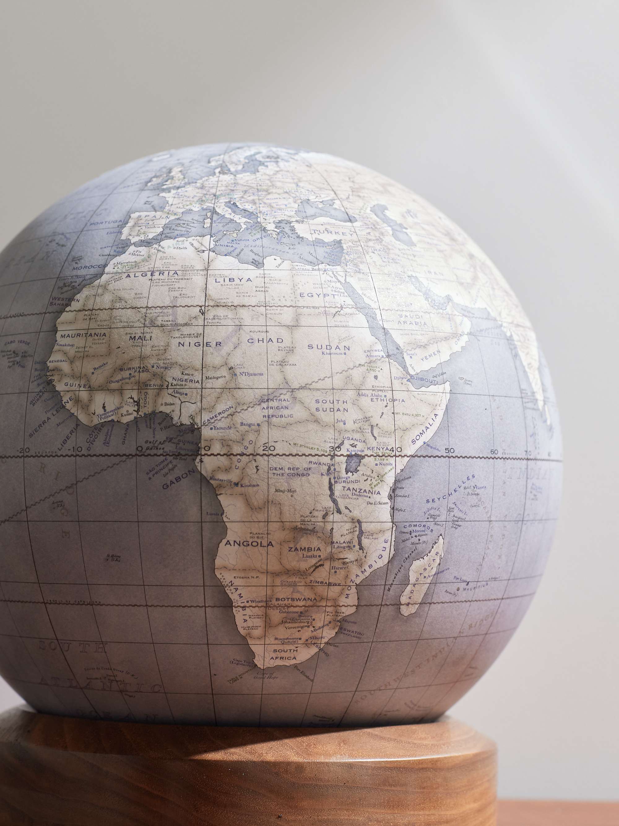 Bellerby & Co Globemakers Albion Resin and Walnut Mini Desk Globe